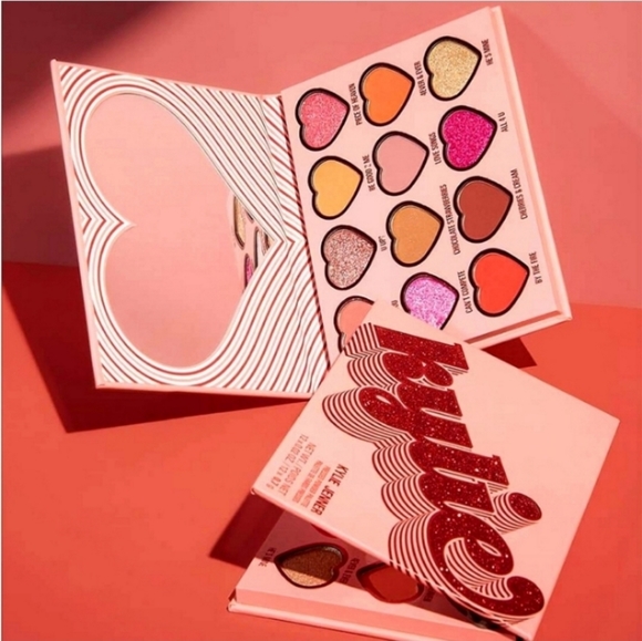 Kylie Valentine's Pressed Powder Eyeshadow Palette - Picture 8 of 16